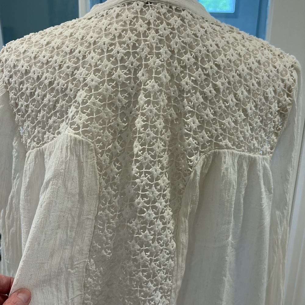 Free People ‘The Best’ Oversized Lace Back Button Down Shirt. Size M - Picture 6 of 9